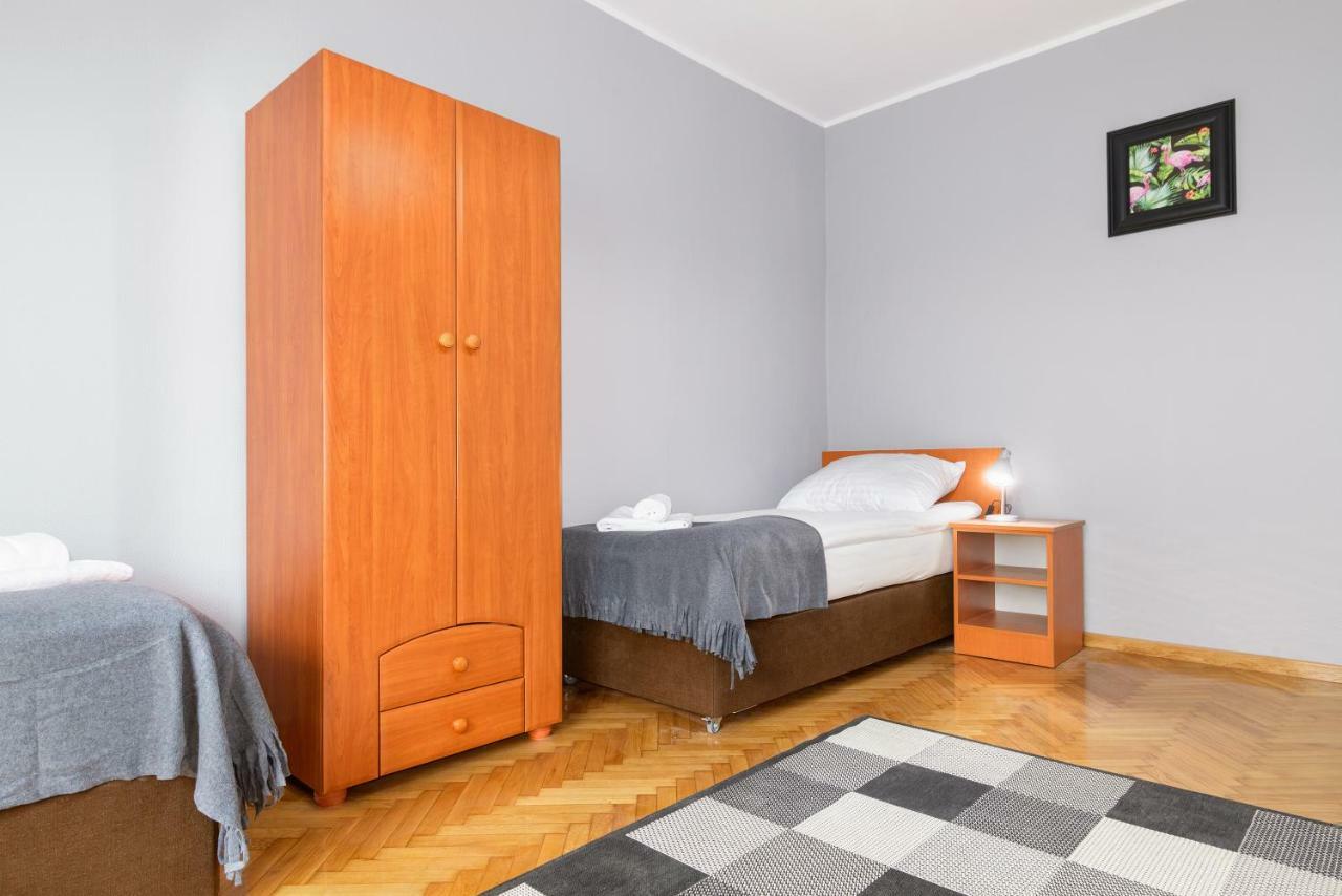 Zielony 5 Przy Mtp Apartment *